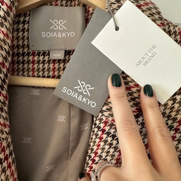 SOIA&KYO Jonelle Jacket - Picture 2 of 4